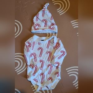 Monica + Andy Christmas Candy Cane bodysuit onsie and hat set, size 0-3